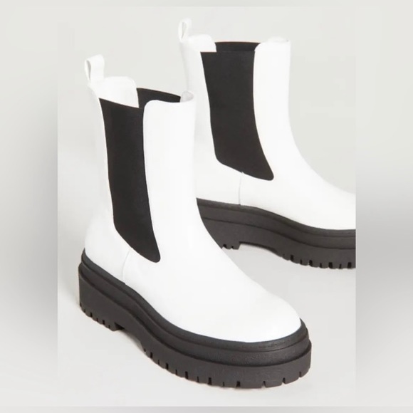 NWT! Good American pull on platform boots - Picture 1 of 5